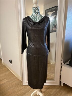 To the Max Metallic Black Two-Piece Skirt Set